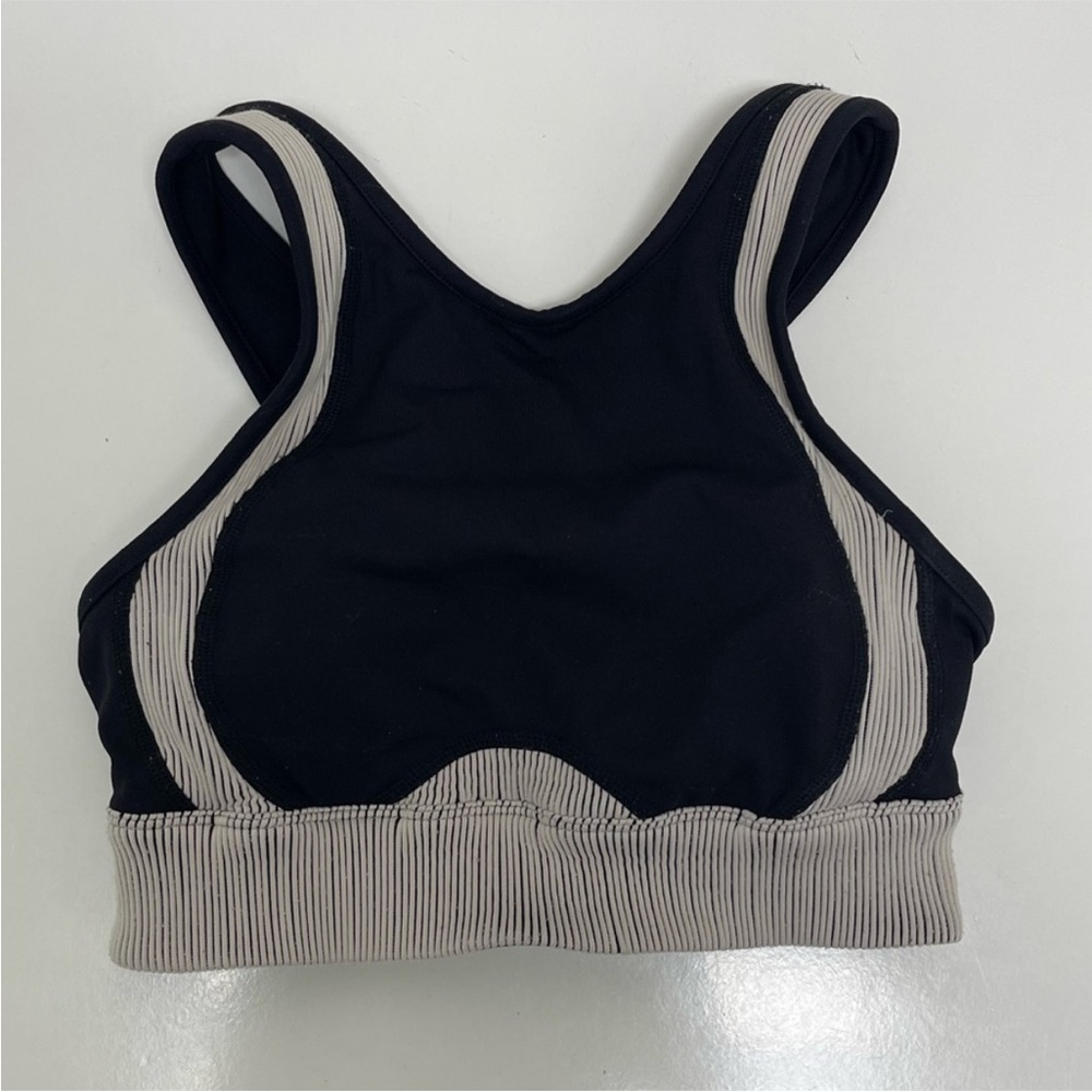 ALO Yoga Sports Bra